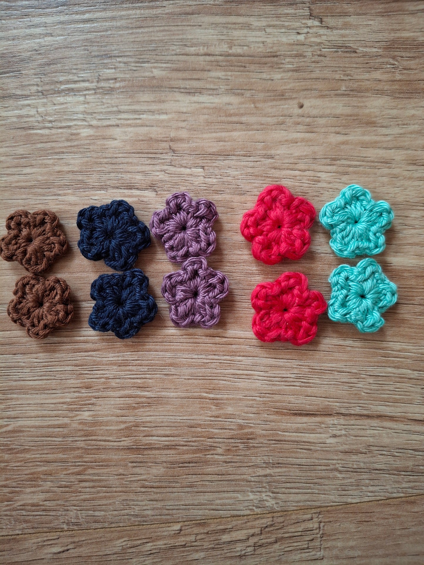 Boucles d'oreilles mini-fleurs